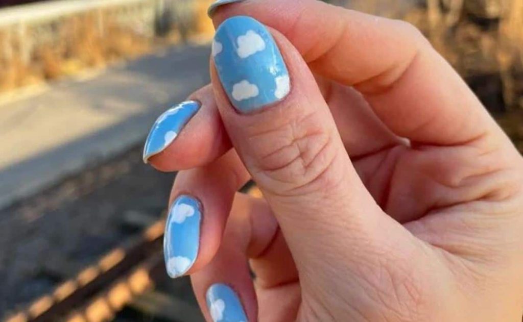 Manicura uñas: ‘Dreamy Cloud Nails’ o la tendencia artística y etérea que te encantará llevar