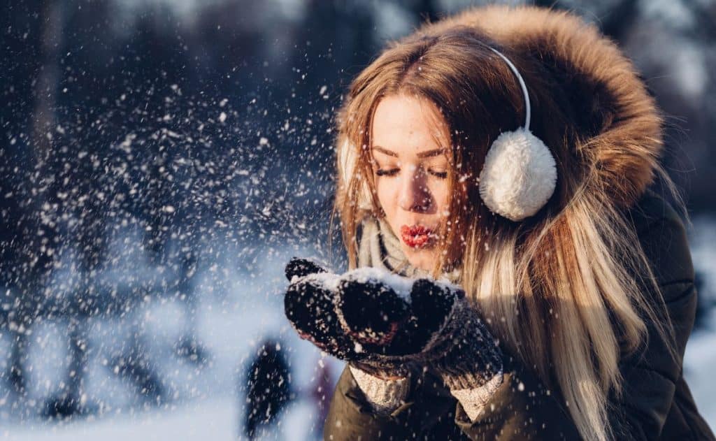 Cómo adaptar la rutina facial al invierno