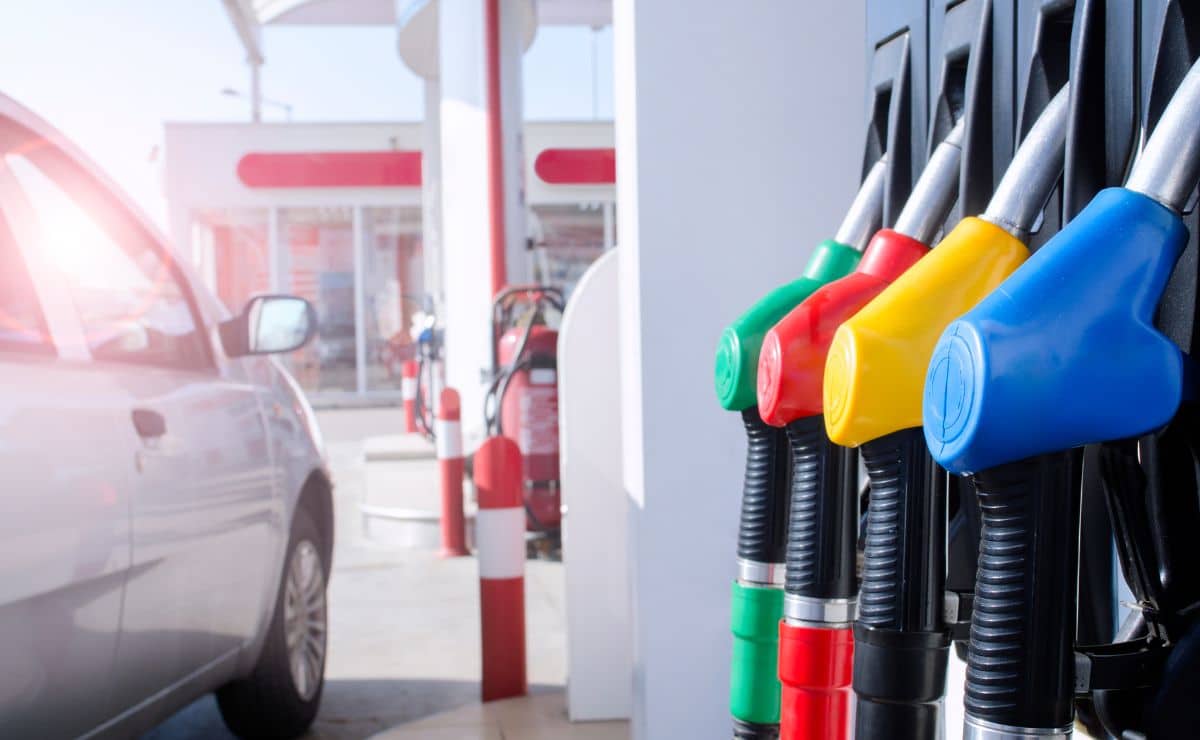 Precio gasolina mínimo anual